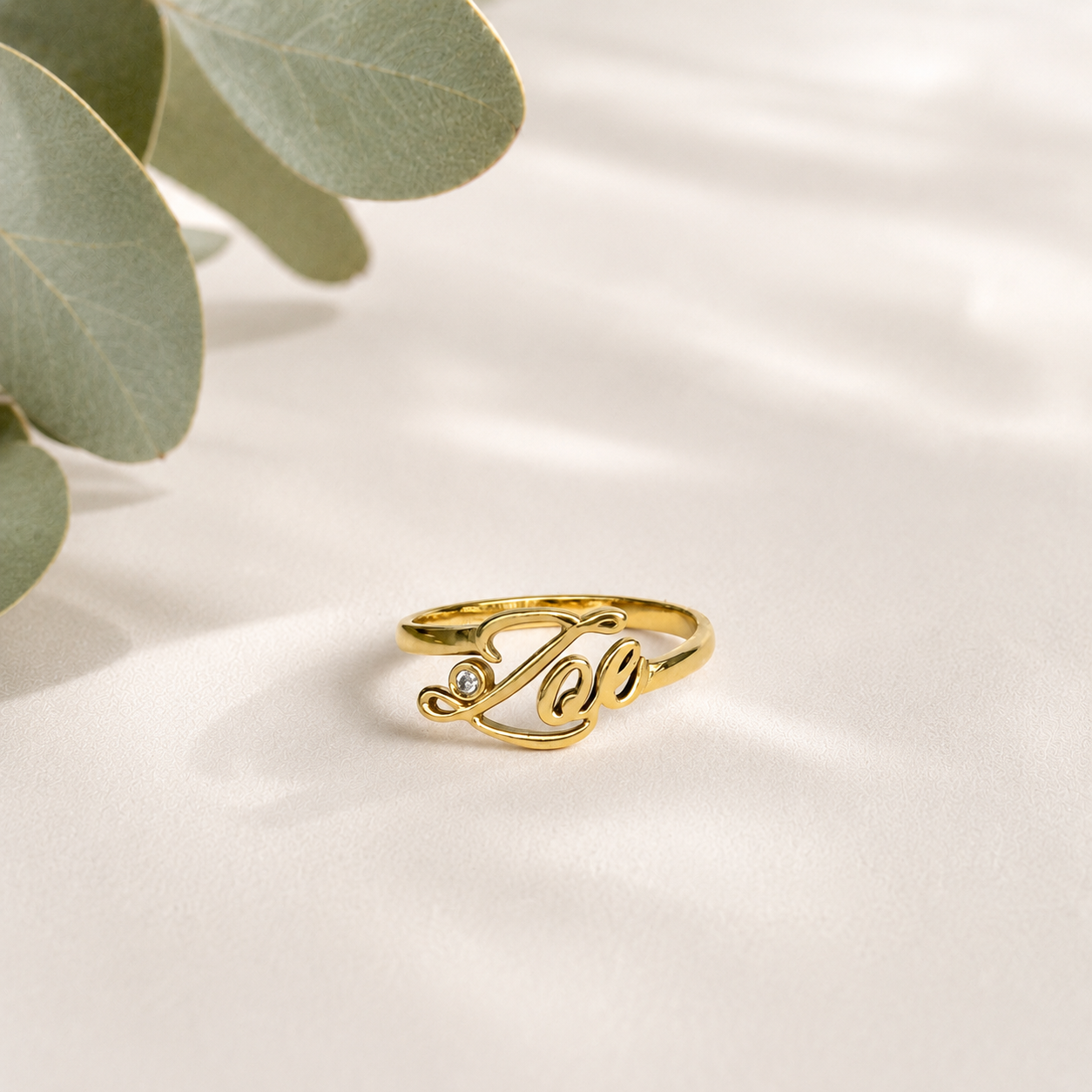 Anel Nome com Diamante em Ouro 18K